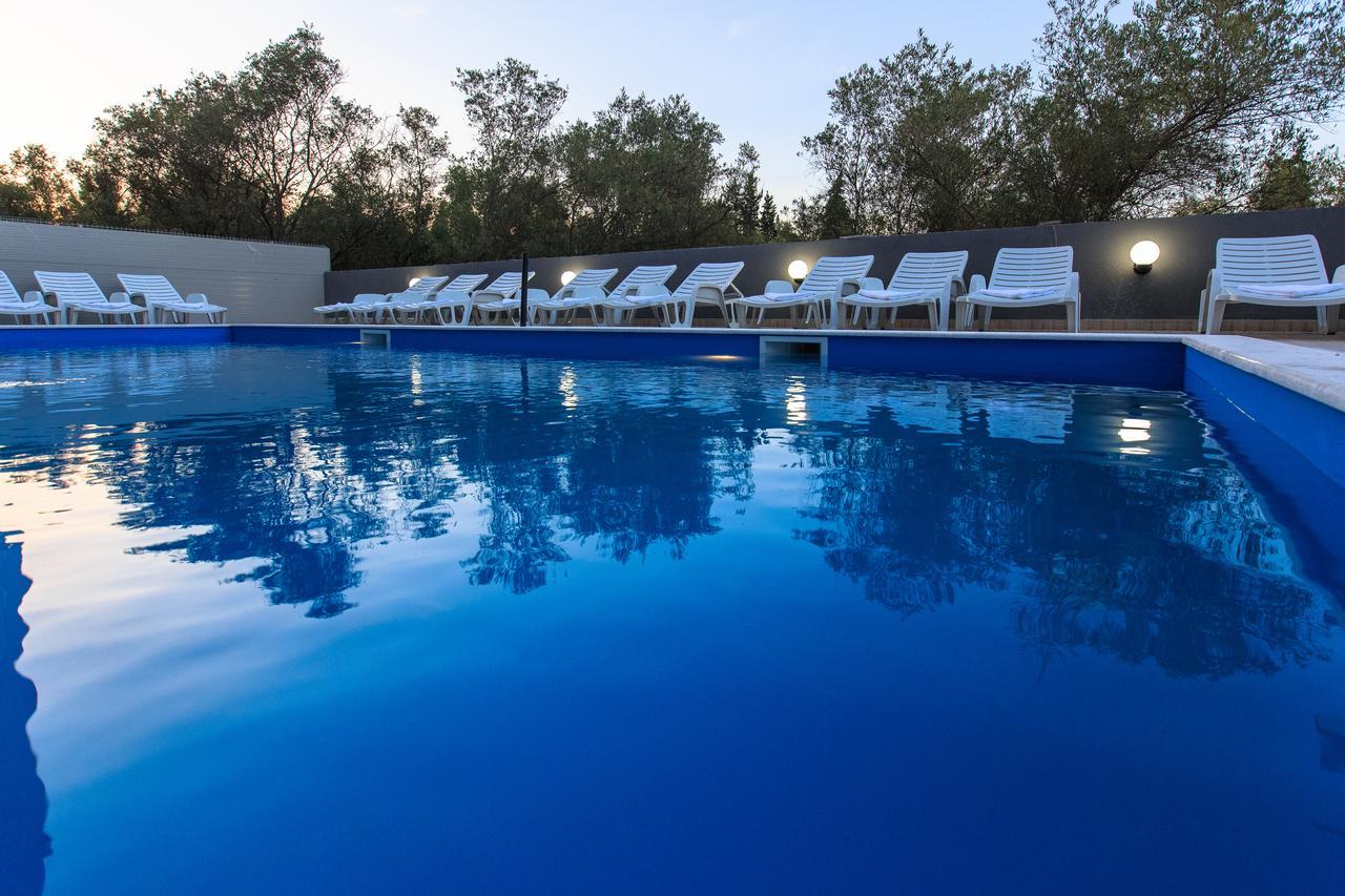 Scandinavian Hotel - Ulcinj Ulqin Екстер'єр фото