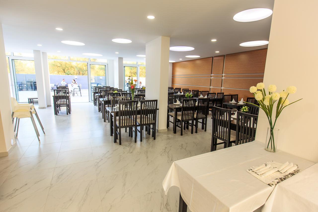 Scandinavian Hotel - Ulcinj Ulqin Екстер'єр фото